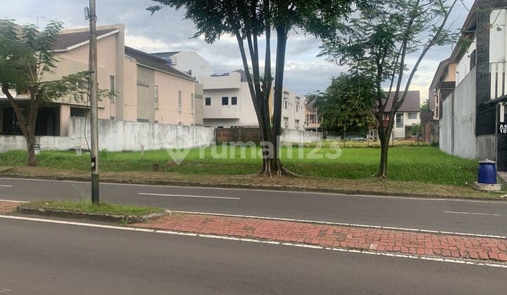 Kavling / Tanah Kosong Harga Murah,, Hadap ke Jalan Boulevard Lippo Karawaci. Tangeeang.