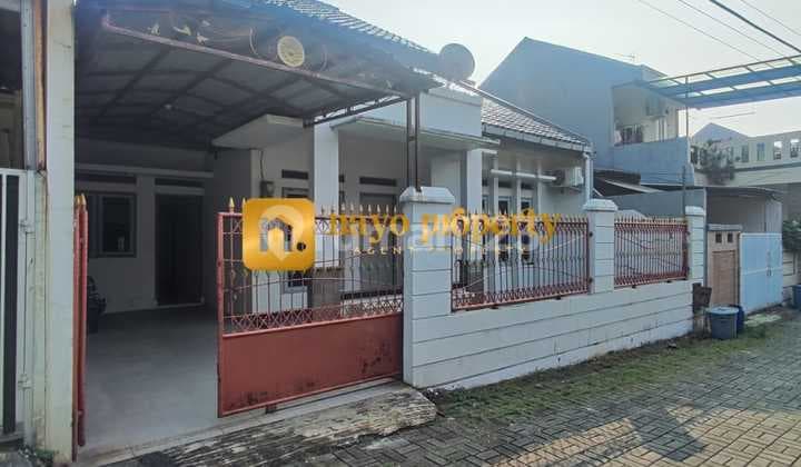 Rumah Bagus Tanah Luas Dalam Cluster Di Jatiwaringin Bekasi