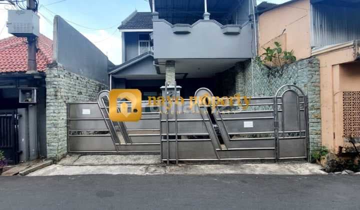 Nice Ready-to-Live House, Strategically Located in Jatinegara, East Jakarta