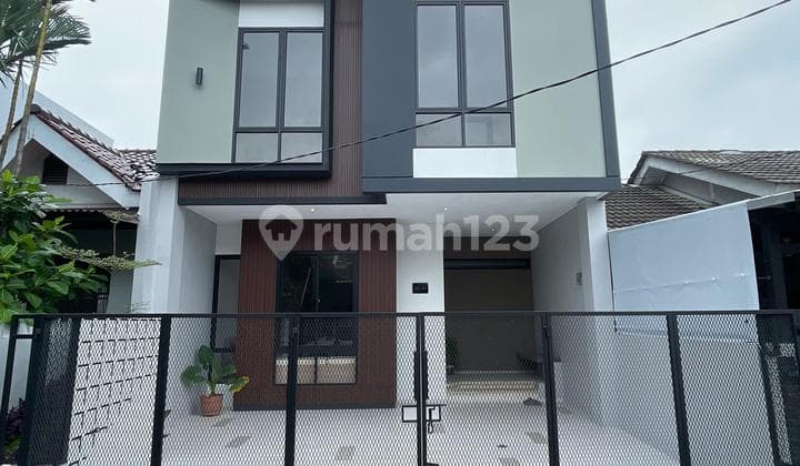 Dijual Rumah BSD 2 Lantai Siap Huni Harga Nego