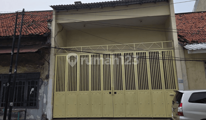 Business House in Krembangan Barat, Surabaya