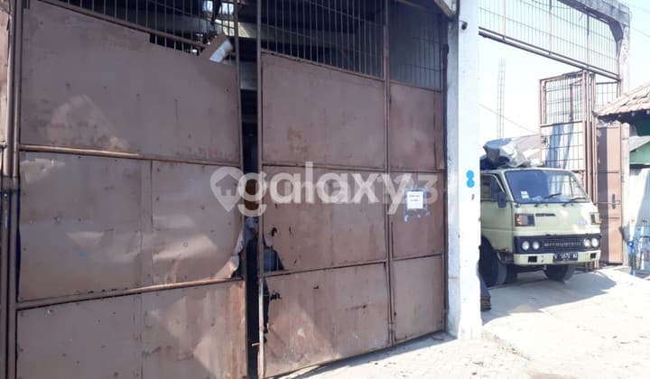 Warehouse on Trosobo Raya Street, Taman Sidoarjo