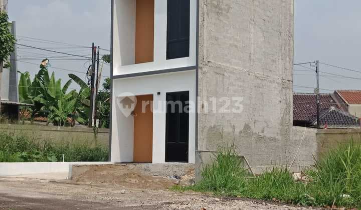 Ready-to-Live House for Sale in Sawangan, Depok
