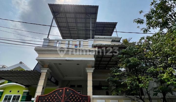 For Rent: Green Boulevard Hapan Indah House Bekasi