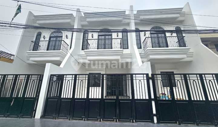 Rumah Baru Design Classic Modern Exclusive Hanya 3 Unit Di Cipinang Jakarta