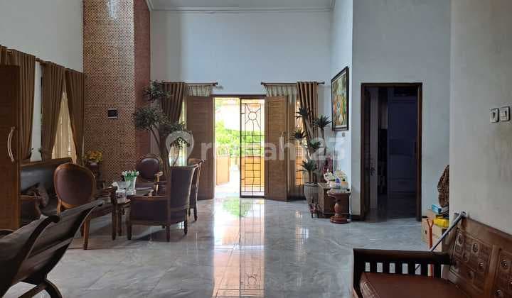 Dijual Rumah Asri di Boulevard, Harapan Indah.