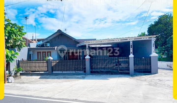 Rumah Hook Siap Pakai di Jl Pattmiura Serengan Solo Bonus 2 AC !!