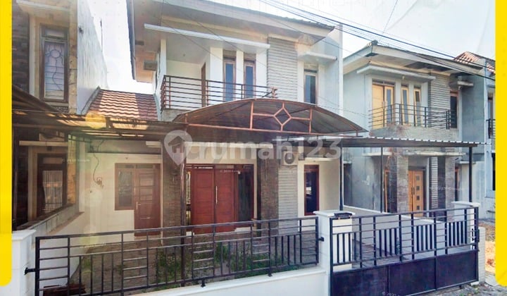 Rumah 2 Lantai Bagus dan Terawat Siap Huni Cluster di Gentan