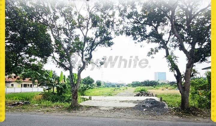 Land for Rent Ready to Build, Foundation Already in Place in Karangasem Laweyan.