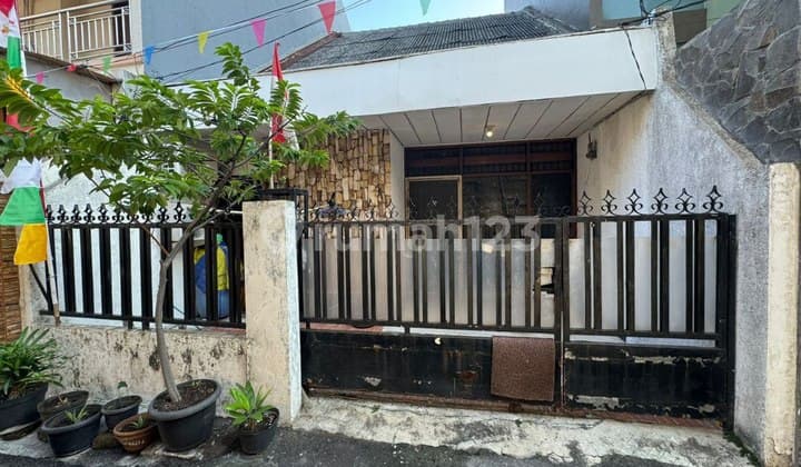 2-Story House in Tanjung Duren, West Jakarta