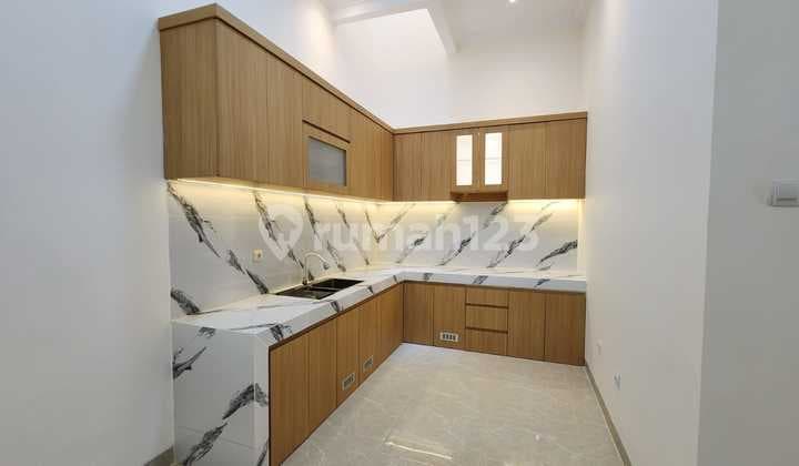 For Sale Brand New House 6x15, 3 floors, 2.9 M Negotiable Hybrid Kelapa Gading-ac