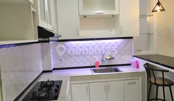 Rumah Cantik Mutiara Gading City Cluster London