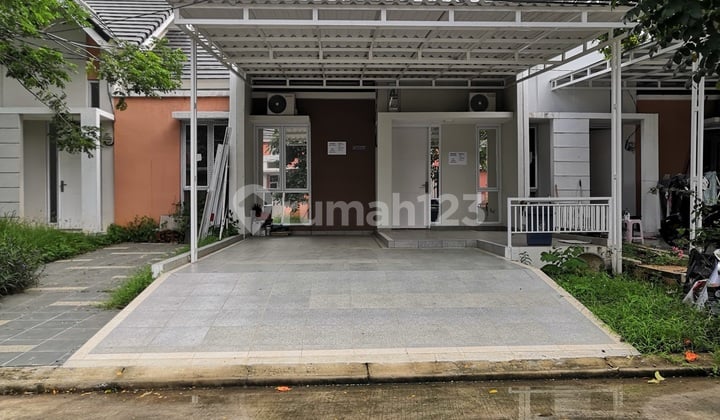 Cuma 8 Menit ke Summarecon Crown Gading! Jual Cepat Rumah Siap Huni Jual Bu