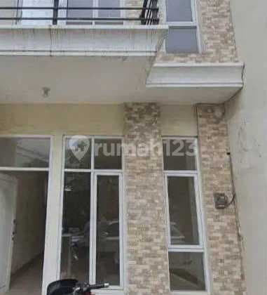 Dijual Rumah Siap Huni Royal Palm Taman Surya Jakarta Barat