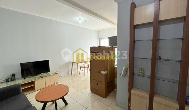 Sewa Apartemen Sudirman Park 2 Bedroom Fully Furnished