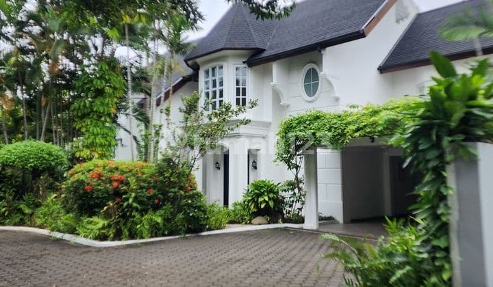 Luxury House For Rent in Kemang, South Jakarta, Features Swimming Pool, Front and Back Garden, Wide Road, Quiet Location and Flood-Free