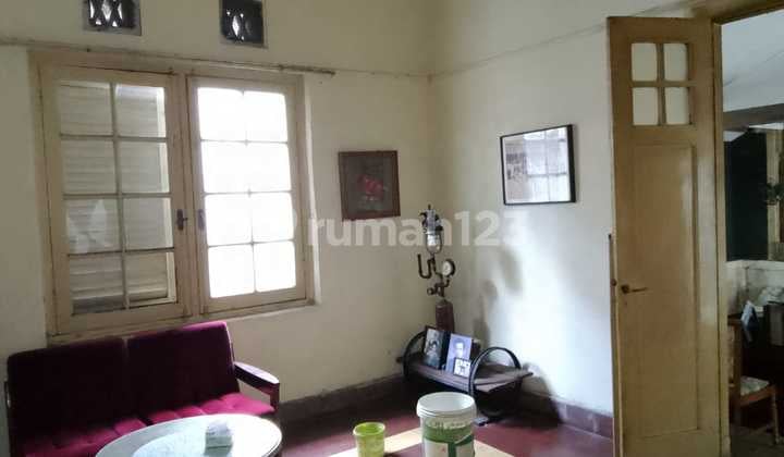 Spacious House in Central Bandung City Area