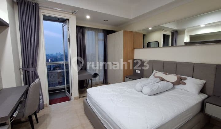 Studio Room Fully Furnished Menteng Park Apartment