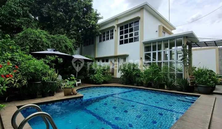 Pejaten Barat, Siaga Raya, Spacious Modern Minimalist House
