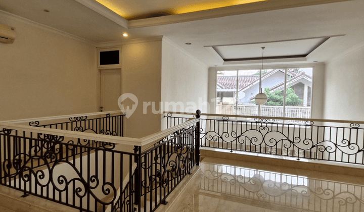 Jual, Pondok Indah, Selangkah ke Pim 3, Depan Taman, Rumah Mewah Siap Huni
