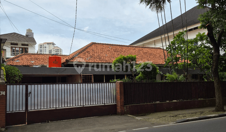 Dijual, Dharmawangsa, Kebayoran Baru, Rumah Hitung Tanah, Jalan 2 Arah