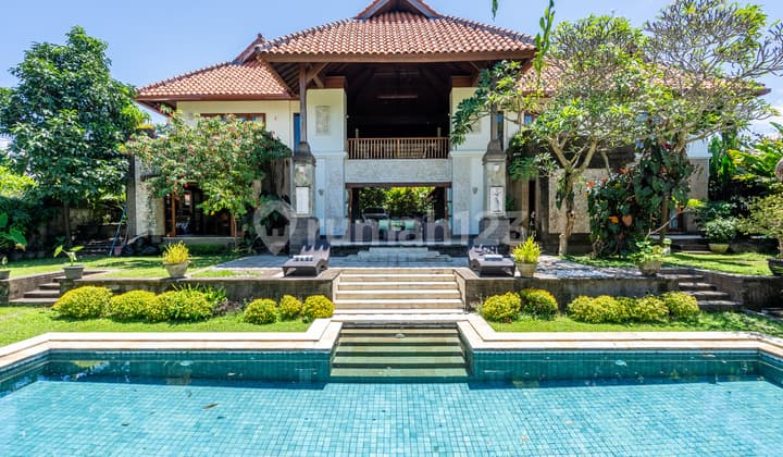 Kesiman Mansion Ocean Views