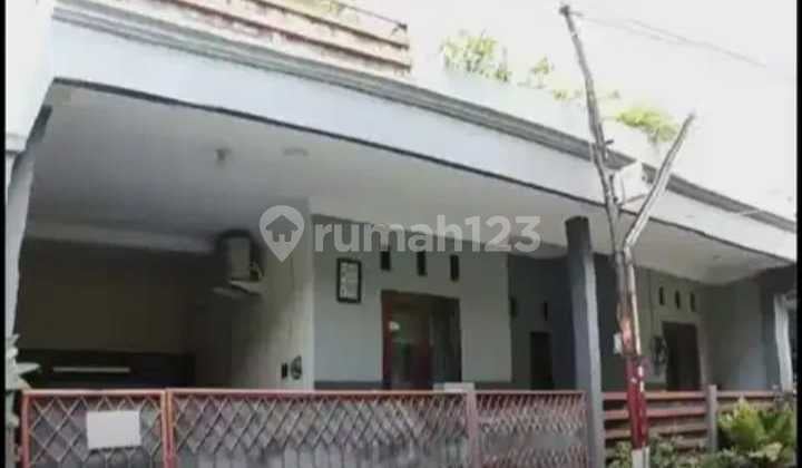 Dijual Rumah Luas Dekat Mall di Galaxy Bekasi