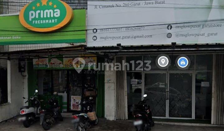 FOR SALE: STRATEGIC SHOPHOUSE IN THE TRADING CENTER OF CIMANUK STREET NEAR CIPLAZ MALL