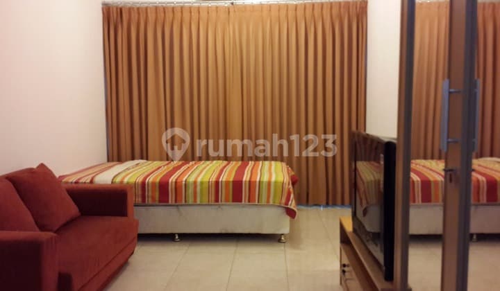 Dijual Apartemen Galery Ciumbuleuit 1 type studio lantai bawah di lantai 7 tidak terlalu tinggi, unit terawat dan siap huni