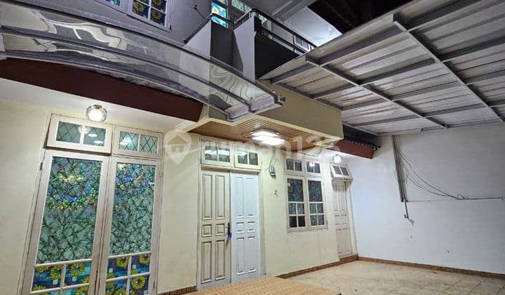 Disewakan Rumah di Pulomas Timur, Jakarta Utara.