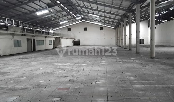 Gudang Luas Strategis Siap Huni Lokasi di Pondok Unggu Bekasi Akses Kontainer 40 Ft