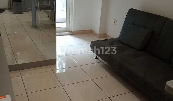 Ready-to-Occupy 2-Bedroom Apartment in Springlake Summarecon Bekasi