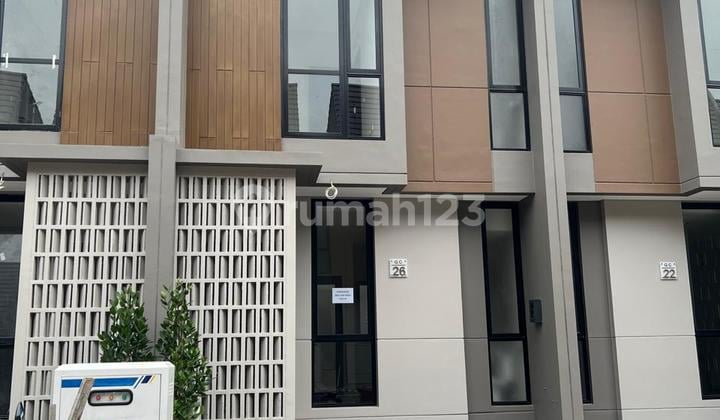 Rumah Siap Huni di Sumarecon Crown Gading Bekasi