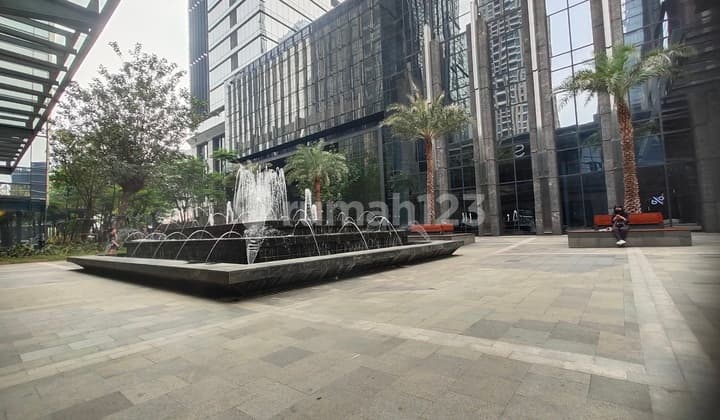 Centraraya Block M, 18th Floor, Area 350 Meters