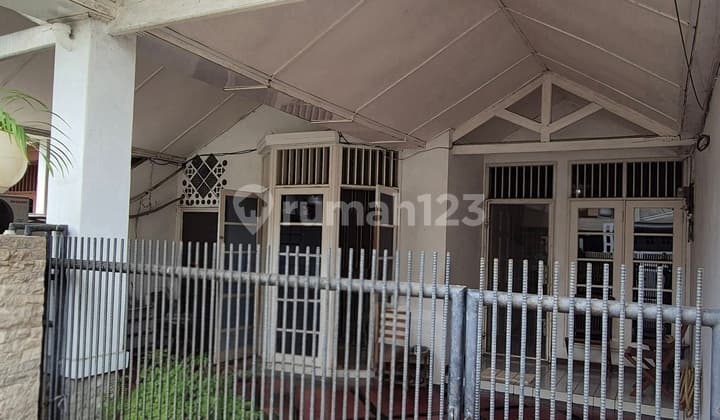 Dijual Rumah Langka di Sektor 1, Gading Serpong