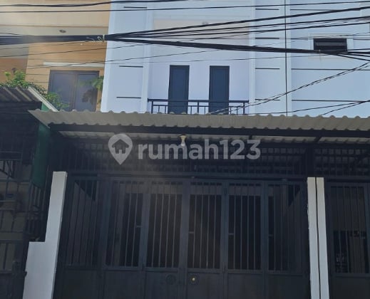 Ruko Bagus SHM Siap Huni di Jakarta Barat