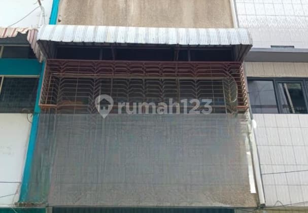 Ruko 3 Lantai Siap Huni Di Bandengan Jakarta Utara
