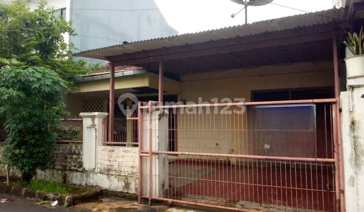 Rumah Dalam Komplek Citra Garden Jakarta Barat