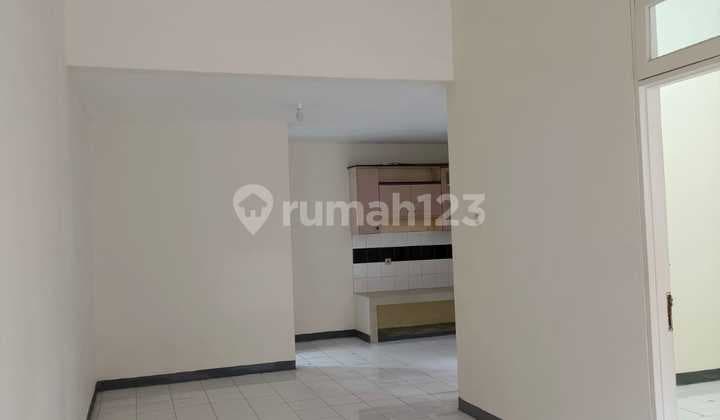 Affordable Rent House in West Citra Jakarta