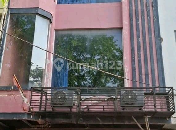 Ruko Sangat Strategis Letak Nya Cocok Untuk Usaha Apa Saja