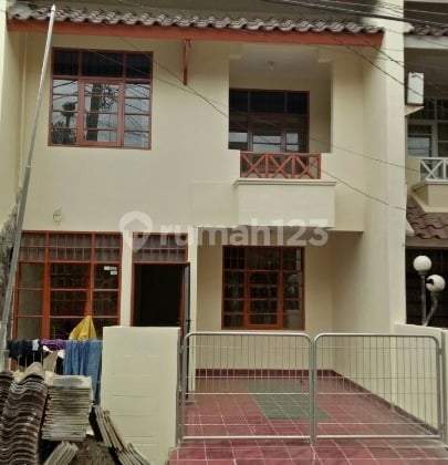 2.5-Story Spacious House in West Bekasi - Pondok Mitra Lestari, Negotiable Price