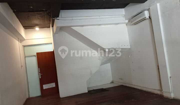 Ruko 3 Lantai. Lokasi Strategis Hibrida Raya