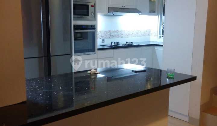 Rumah Cantik 2 Lantai Cipinang Indah 2