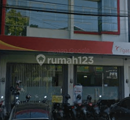 Strategic Location Shop House in the City Center near UKSW