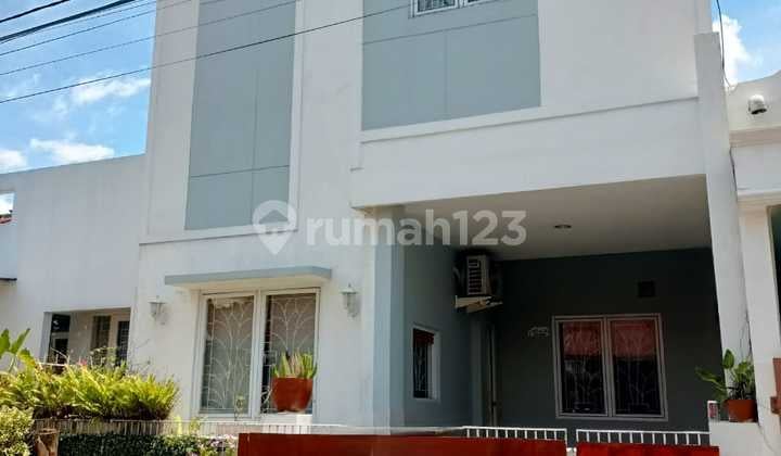 A Nice House Ready to Occupy in Graha Taya Bintaro is Offered