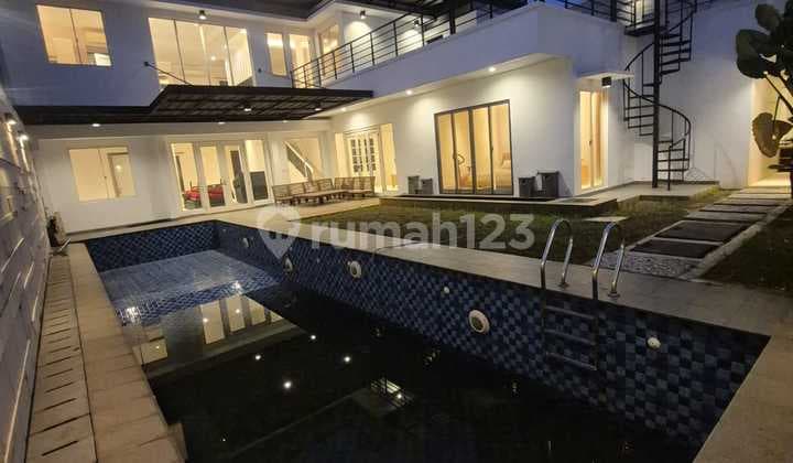 Rumah Mewah Di Alam Sutera Renata