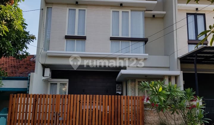 Rumah Rungkut Asri Barat Siap Huni Furnish