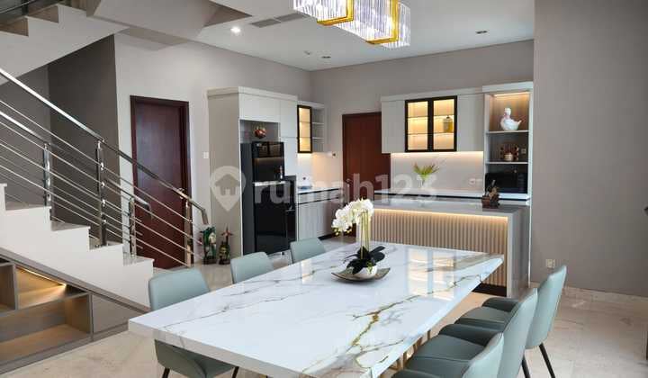 Apartemen Grand Sungkono Lagoon 2 Lantai Full Furnish Mewah