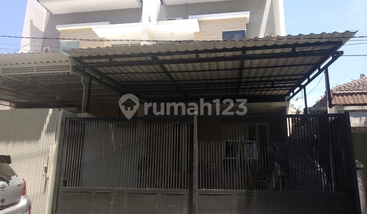 Rungkut Menanggal Ready-to-Occupy 2-Story House