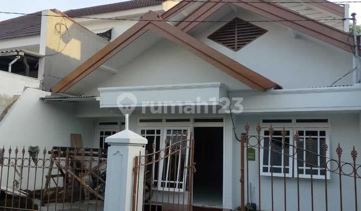 Disewakan Rumah Pondok Tjandra Indah Luas Nyaman Siap Huni